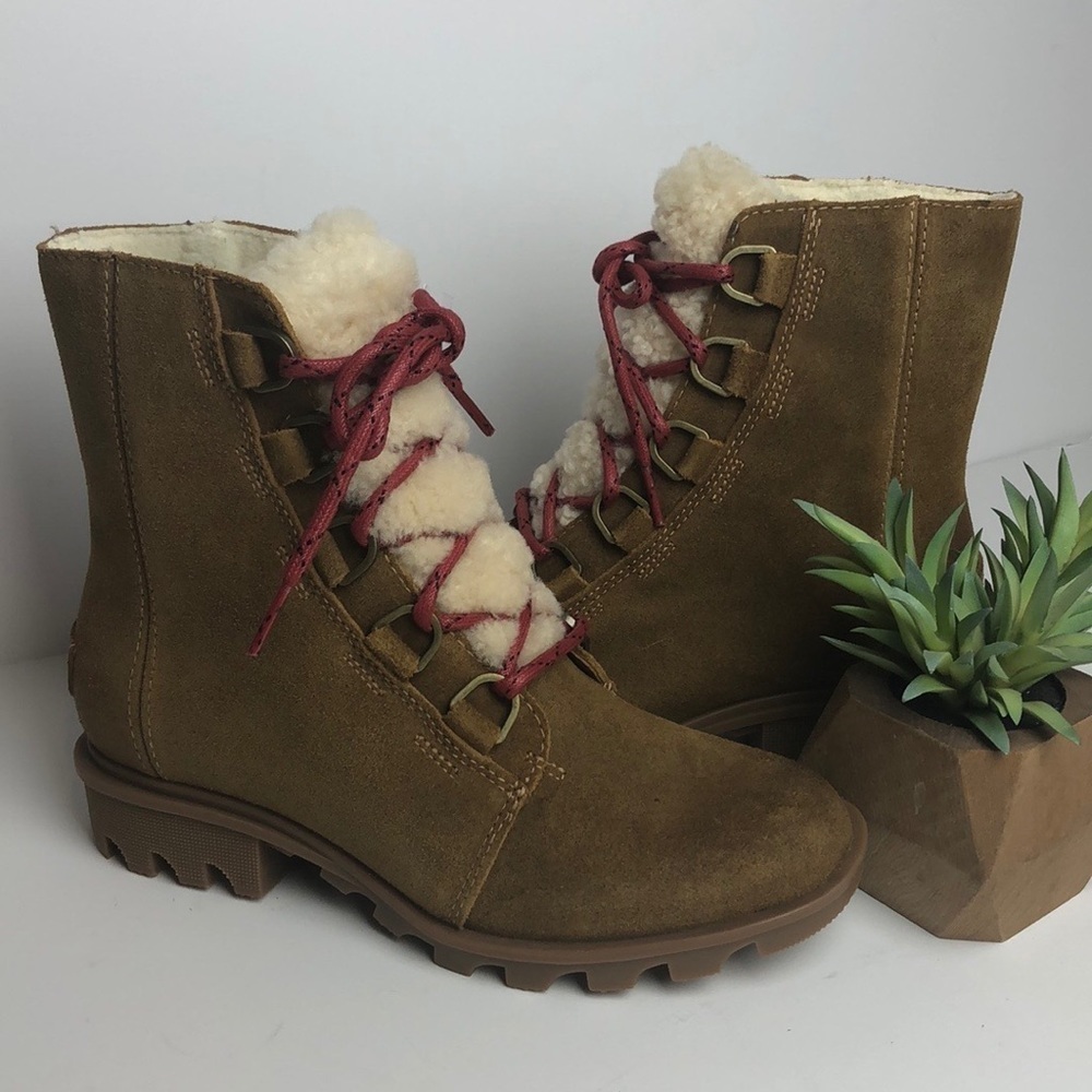 NEW Sorel Phoenix Shearling Lace Up Booties 6.5